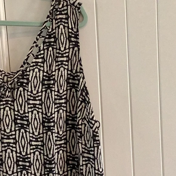 NWOT blouse size 2X from the maker, AVA & VIV - Picture 3 of 4